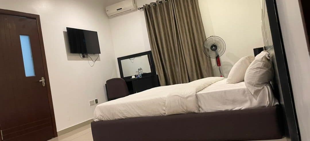 SUPERIOR EXECUTIVE ROOM